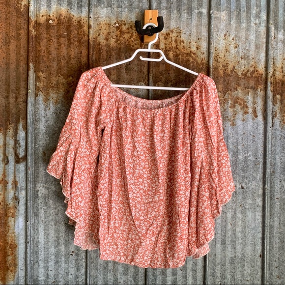 SHEIN Top - Picture 1 of 6